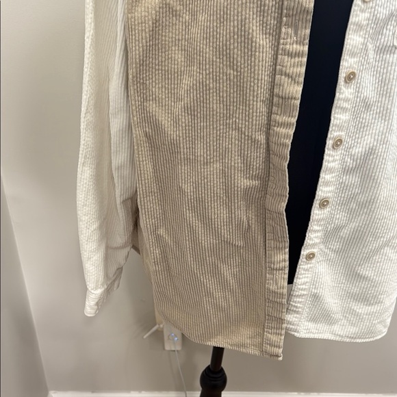 American Eagle Corduroy Button-Up Shirt size M - Picture 5 of 10